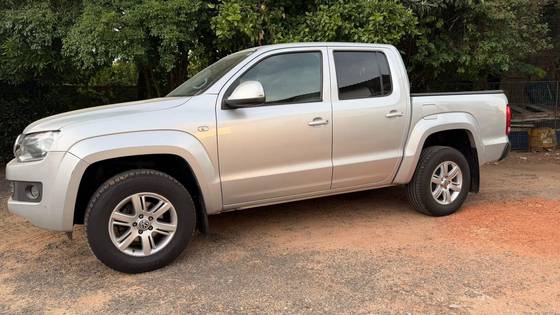 VOLKSWAGEN AMAROK 2.0 TRENDLINE 4X4 CD 16V TURBO INTERCOOLER DIESEL 4P AUTOMÁTICO